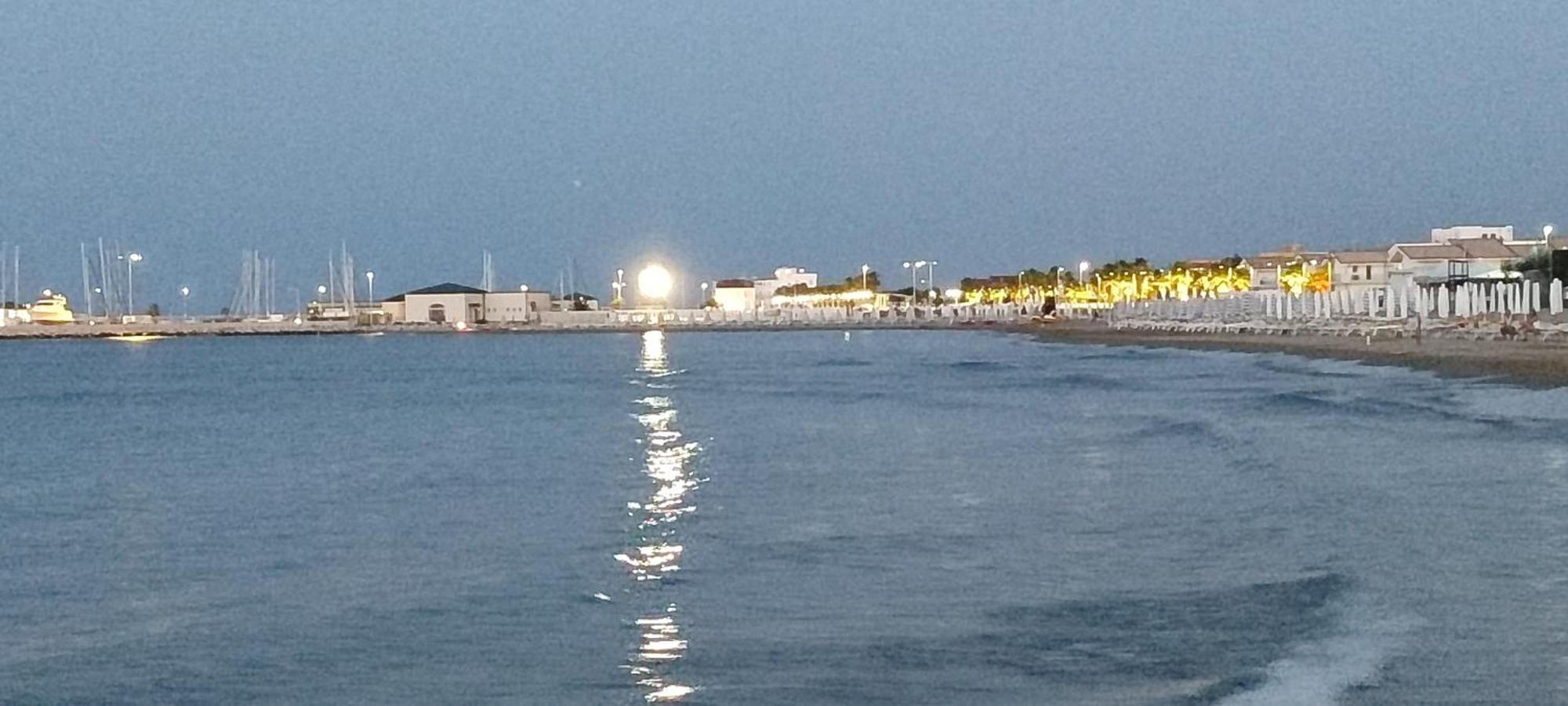 Oltre Confine Fronte Mare Ferienhaus *